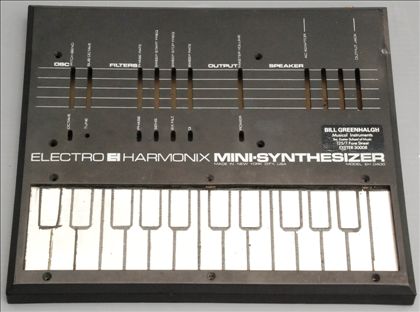 Electro-Harmonix-Mini-Synthesizer